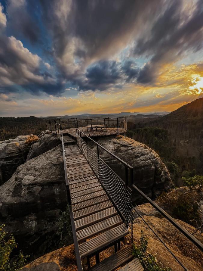 Penzion U Vyhlidky Хршибска Экстерьер фото