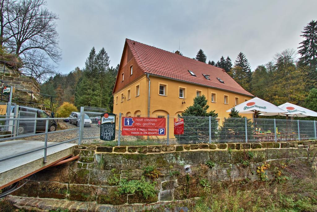 Penzion U Vyhlidky Хршибска Экстерьер фото
